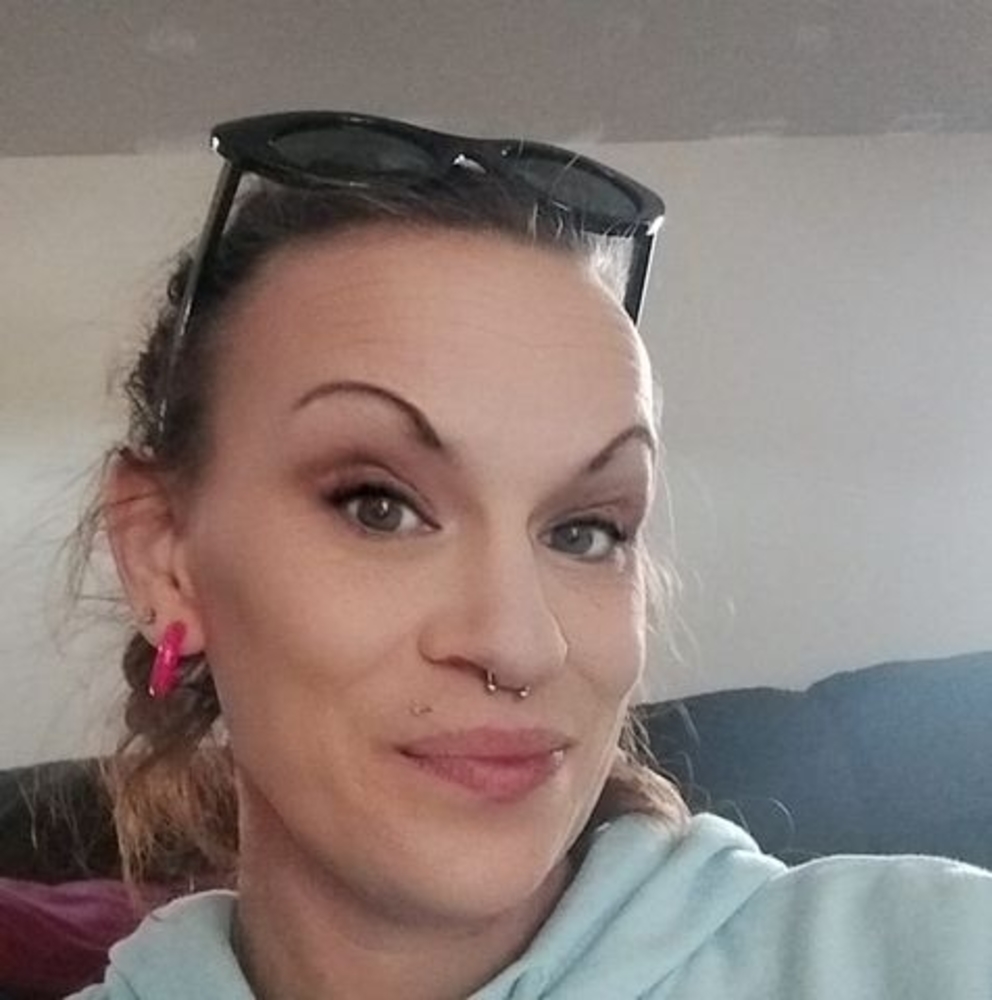 Meet your Posher, Monizzle
